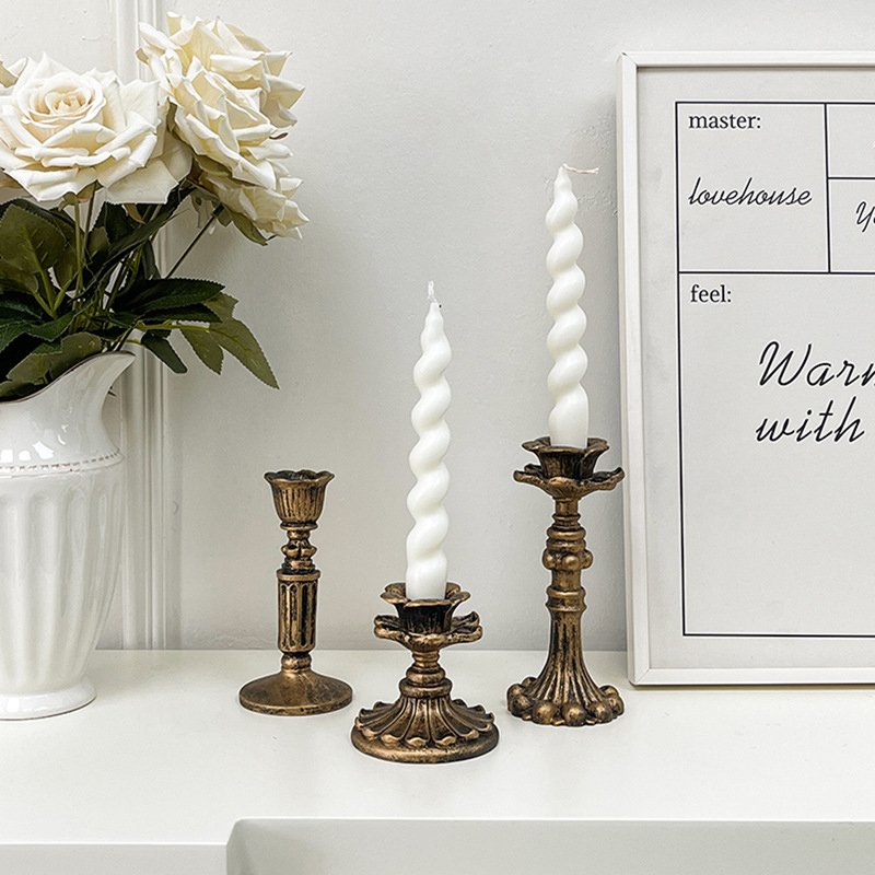 Tables - Candelabro Vintage in Bronzo con Figurina