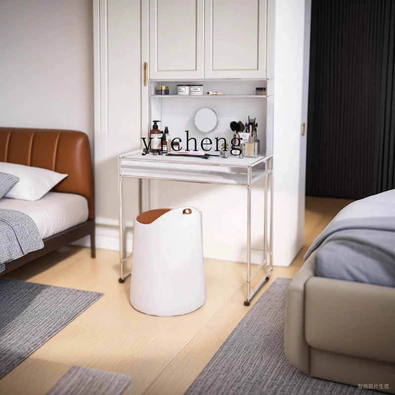 Tables - Mobiletto comodino V8 in stile medievale